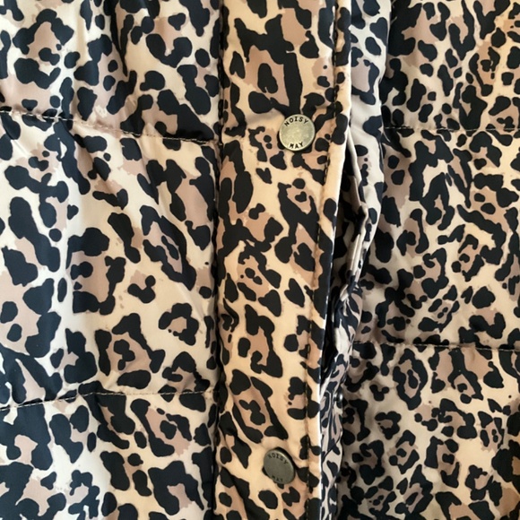 New Women’S Puffer Coat - Picture 7 of 7